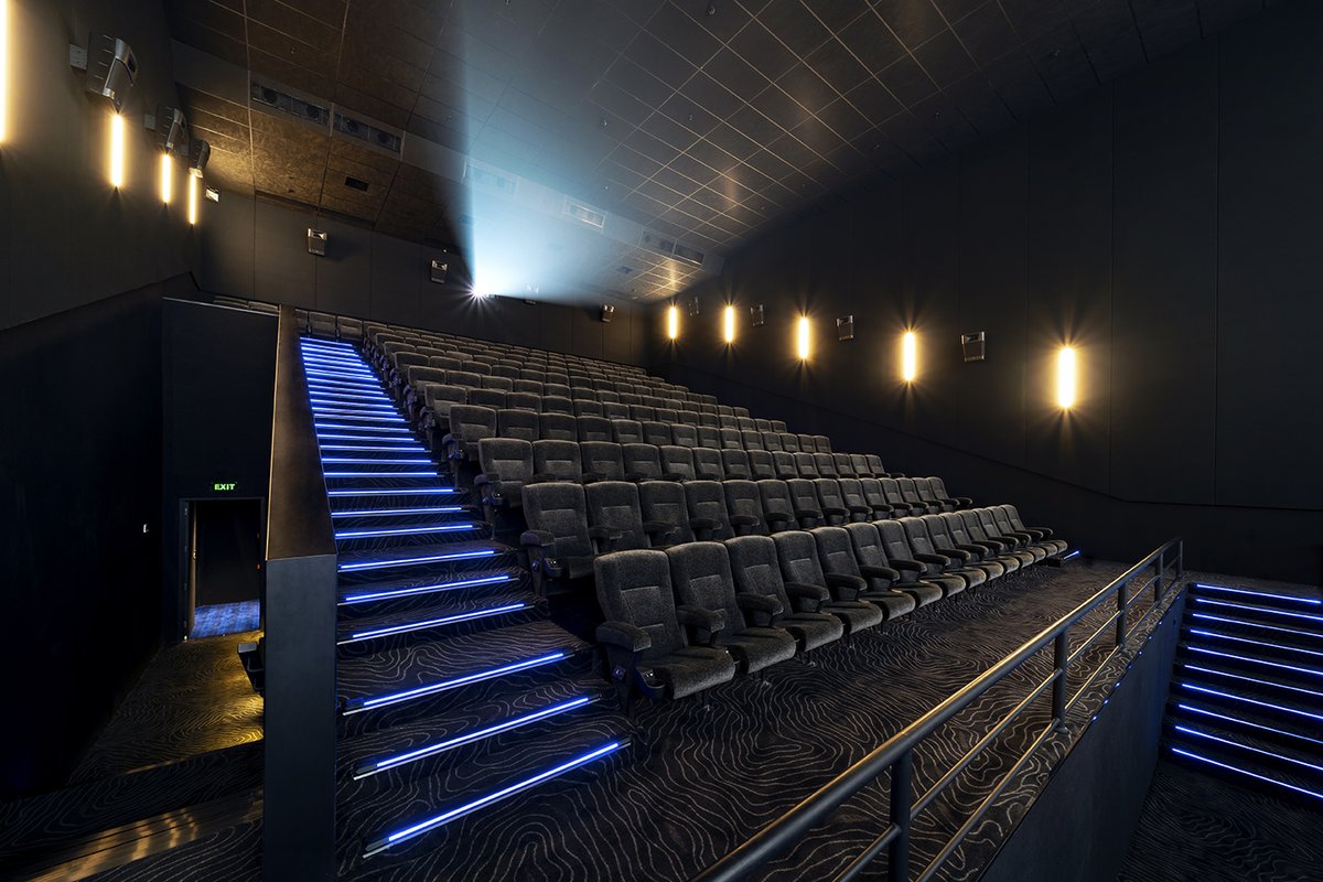 ChristieDigital's tweet photo. @cinepolisID, the world's second-largest #cinema chain based on admissions, equips their new #PejatenVillage multiplex with Christie RGB pure laser #projectors providing spectacular #moviemoments to their audiences. Read on>>
https://t.co/MZtfcGxIOU #projection #cinemaprojection https://t.co/ho5rphvUYF