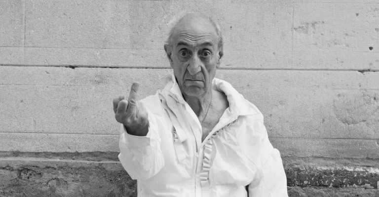 somnovaveu's tweet photo. 🤔"Una crítica general i poc elaborada de la manca de la llibertat de pensament"
La @Fallen_der_Welt va veure #Montag451, una revisió del clàssic de Bradbury que es queda a mig gas 😳
👉 https://t.co/7RkEGWE6Fj https://t.co/MKjDYt5hK8