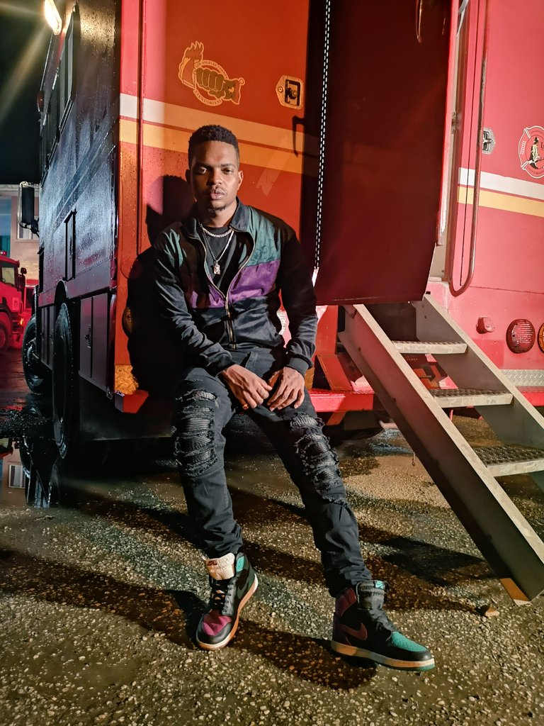 VanillaDzaddy's tweet photo. If Bobby is on it, then chances are it's a fire track......
https://t.co/kLsUsTZ4Hv https://t.co/FzEZyloZOx