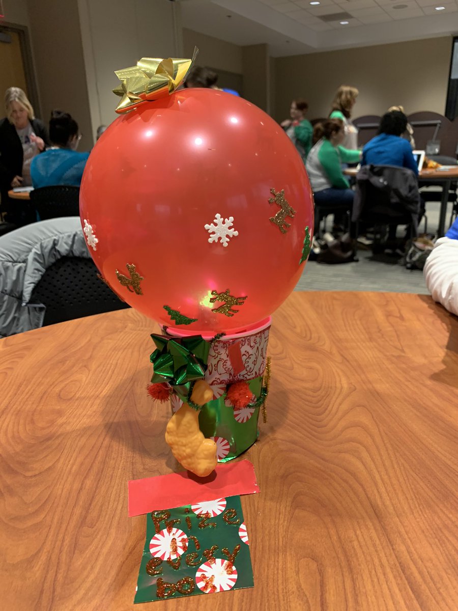 BeckyAckerman18's tweet image. #FM21STEAM Great way to start a day of professional learning! #transdiciplinaryholidaystations #PanthersEngaged @DiscoveryEd @LisaSmithSTEAMS @MrJonas7 @Chedrickteach @KTrucksis