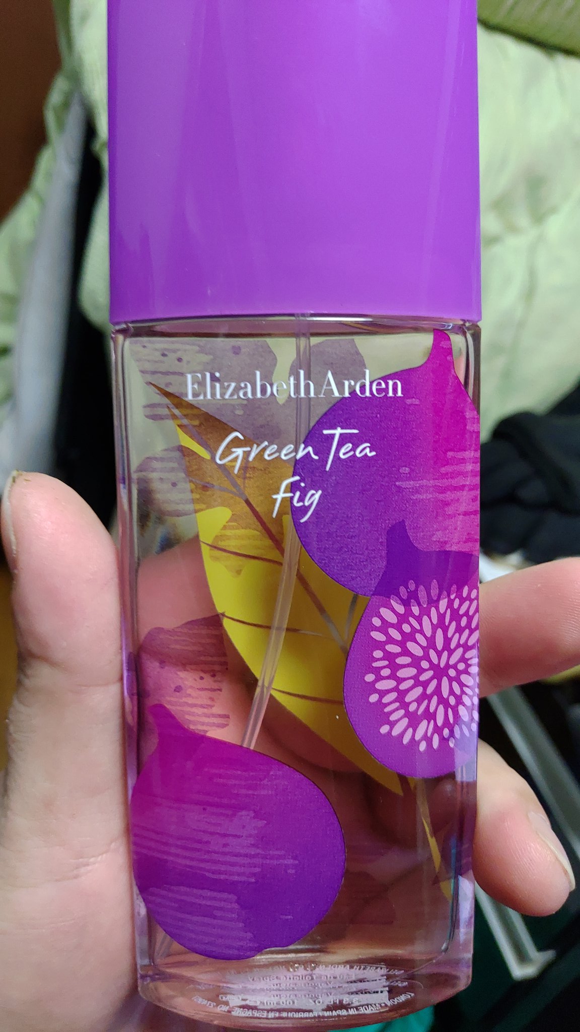 𝔖𝔥𝔦𝔫𝔧𝔦 𝔏𝔦𝔪𝔦𝔱𝔢𝔡𝔏𝔞𝔡𝔶 本日の香水 エリザベスアーデン グリーンティーフィグ 今回はちょっと変わり種 最早大定番となって久しい グリーンティー シリーズの異色作 珍しいイチジクの香りをテーマにした一本 トップからイチジクの葉と