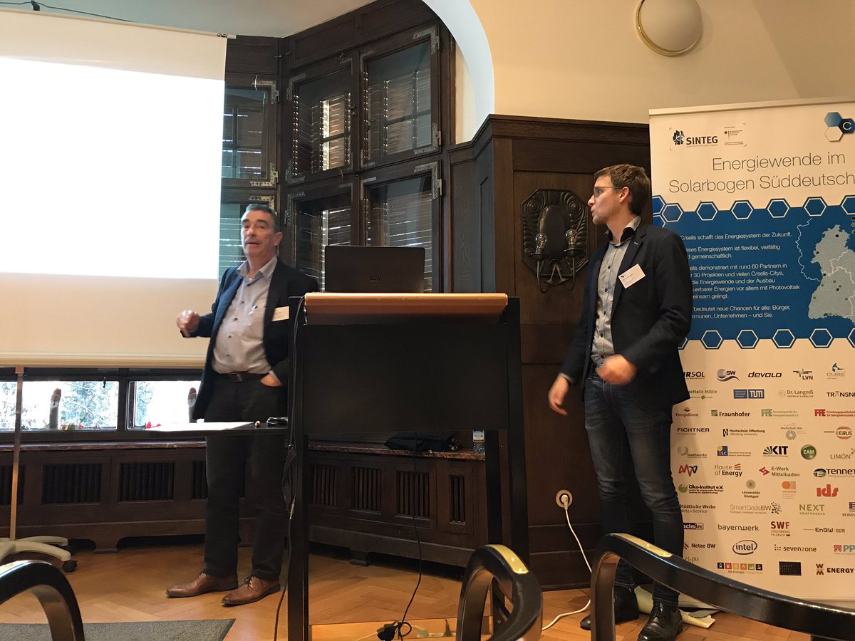 Csells_SINTEG's tweet photo. Welche Herausforderungen birgt die Etablierung eines Flexmarkts? Dr. Roland Hofer vom @Bayernwerk und Thomas Estermann von der @FfE_Muenchen berichten bei der #Csells Regionalkonferenz über den Altdorfer #Flexmarkt #ALF. https://t.co/Rmkk7FLC43