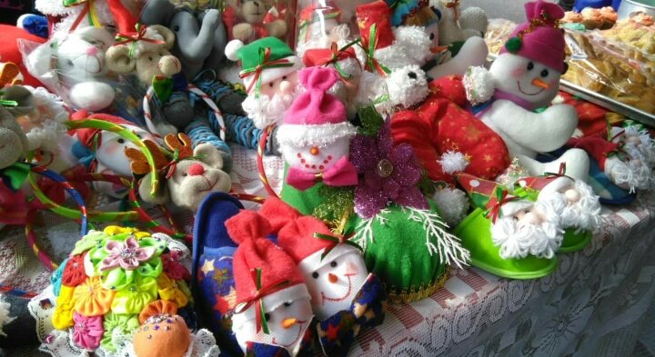 CDCETachira's tweet photo. En compañía de la Jefe @charlychaves, circuitos educativos, entes adscritos al @MPPEDUCACION y pueblo tachirense damos la ¡Bienvenida a la Navidad! en la sede de @ZonaEducTachira con 
#ParrandónNavideñoZETáchira2019 y Convite Hallaquero.
#GobiernoDelPueblo
@psuvaristobulo https://t.co/qcF0eBLxLc