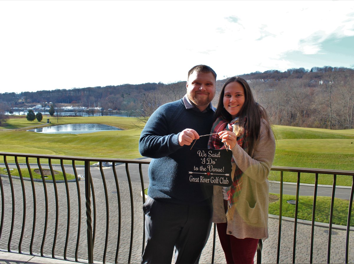 GreatRiver_Golf's tweet photo. Congratulations to Leanna and EJ for saying "I Do" to the Venue! We can't wait to celebrate your special day here at Great River ❤️💍
#idotothevenue #greatriverweddings #greatrivergolfclub #milfordct #ctwedding #ctbride #newenglandwedding https://t.co/7V5JFuhPZR