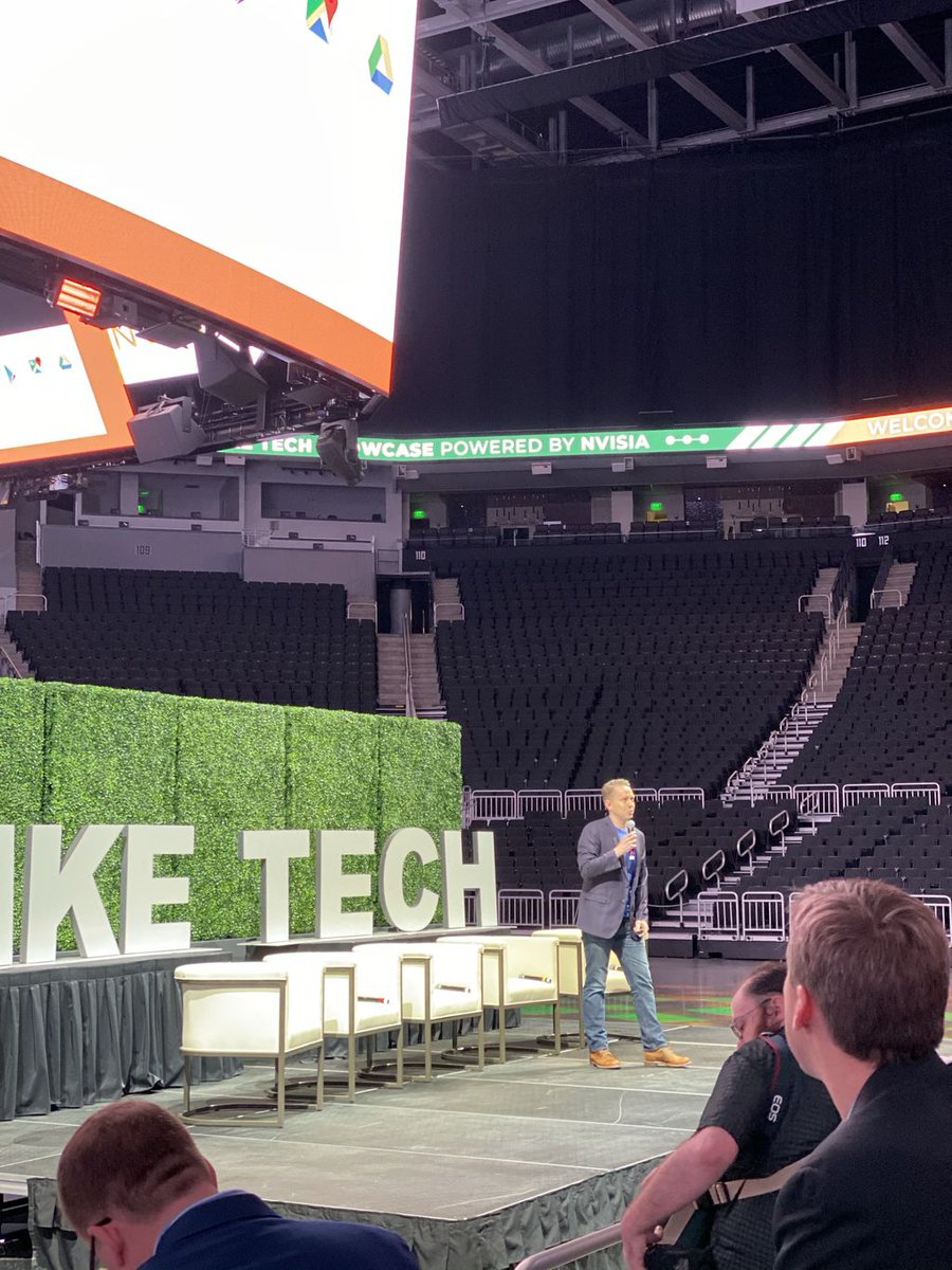 DesignFugitives's tweet image. Proud to be at the MKEtech showcase with @GreggMattek of @googlecloud listening to his keynote. #nailedit.  He also happens to be my (Paul’s) brother. Amazing what’s out there and coming soon. Can’t wait to see what @DesignFugitives can do with it!!! #archart #mketech #techart
