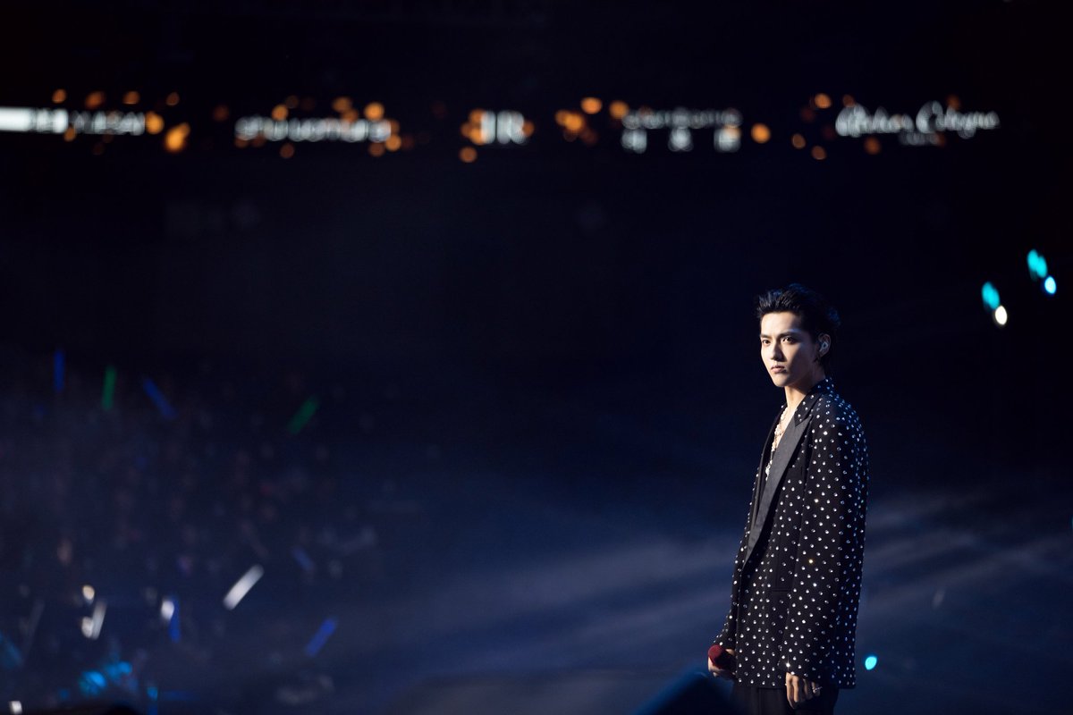 KrisWuPakistan's tweet photo. 191210 Kris Wu Studio Weibo update (2/2)
Lancôme first Asia pacific brand ambassador, @KrisWu attended L’oreal Annual Party Concert and performed <Eternal Love>, <Big Bowl Thick Noodle> and <Deserve> ❤️
#KrisWu #WuYiFan #KrisPak #Loreal #Lamcome https://t.co/ymnqafrxHv