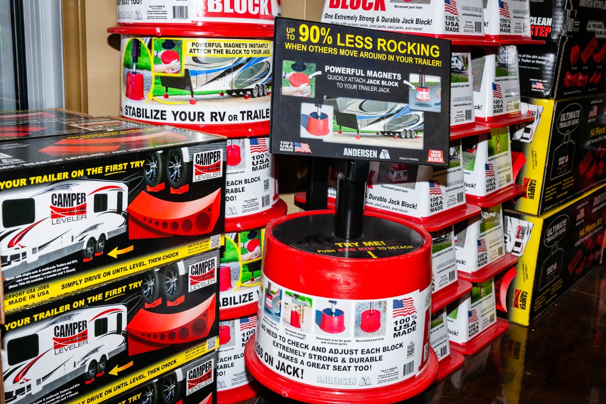 wilderrvs's tweet photo. If the campers rocking.....buy yourself some Anderson leveling blocks! https://t.co/jlX3DT0w9F