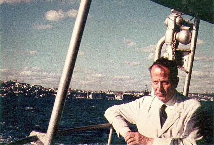 Sen Türk'e sevdalıydın, Türk sana.

 #NihalAtsız