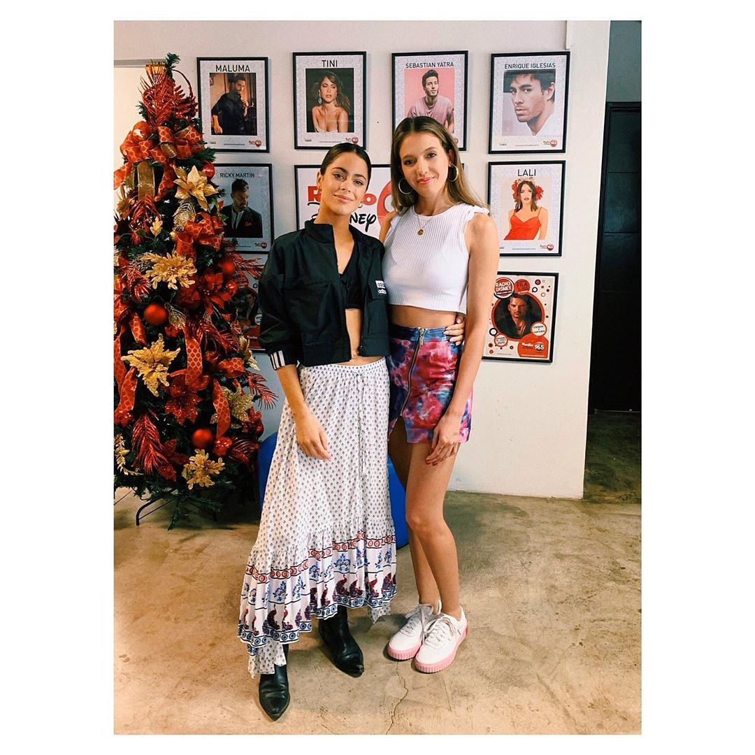 fcoannachase's tweet photo. HOY ES 😍

@AnnitaChase sube a las 20:30 y luego se viene @TiniStoessel a las 21:00.

¡No falten en la SND Arena! 💃 https://t.co/fkbPtk3LXy