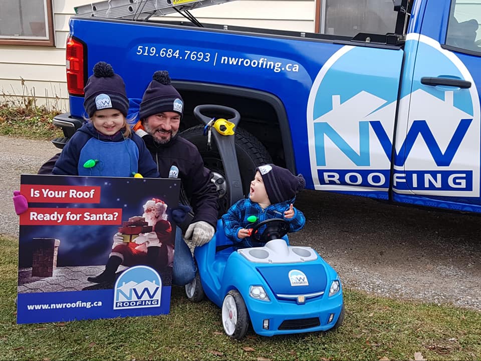NWRoofing1978's tweet photo. We had so much fun this weekend at the #BadenON and the #PlattsvilleON Santa Claus Parades! Big thanks to the organizers and the community! @BadenOptimist 

#IsYourRoofReadyforSanta? #LoveWilmot #OxfordCounty https://t.co/gqdD0bSbIx