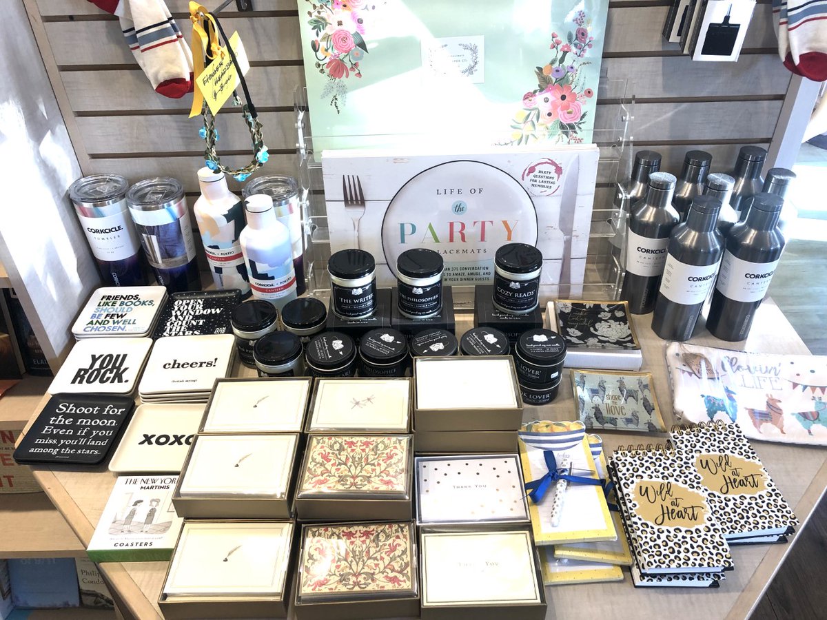 Check out our new stationary section! We also offer free gift wrapping with any purchase. #reading #lagunabeachbooks #books #local #giftwrapping #holidayshopping #love #christmas #holidayseason #bookstore