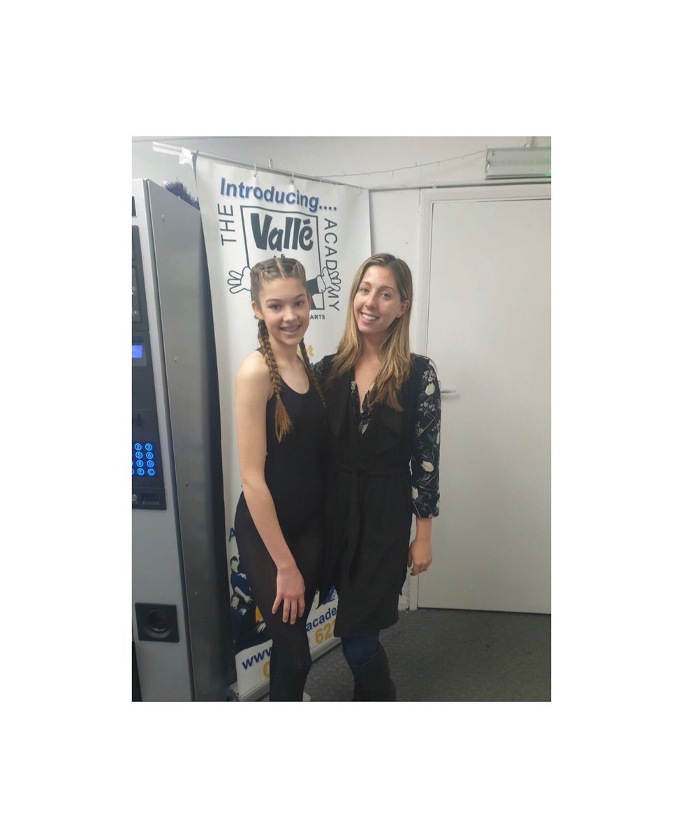 DanileighHowel1's tweet photo. 🌟Exam Results🌟
◾️Distinction Grade 6 Modern / Thankyou so much 🌟Hollie🌟 couldn’t have done it without u
@valleacademy @deebosstalent01 @deebossmodels #danceexam #tap #modern #dancer #model https://t.co/AGJ4IkwWVs