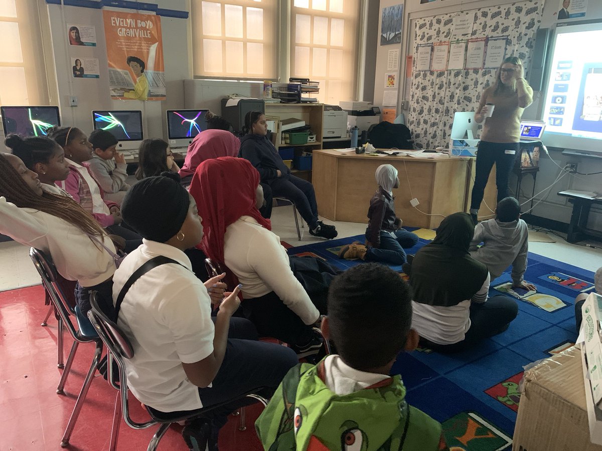 PS241STEM's tweet photo. Leandra from Vidcode giving a Hour if Code presentation.  #ps241stem #hourofcode2019 #vidcode https://t.co/LkApeJEGOI