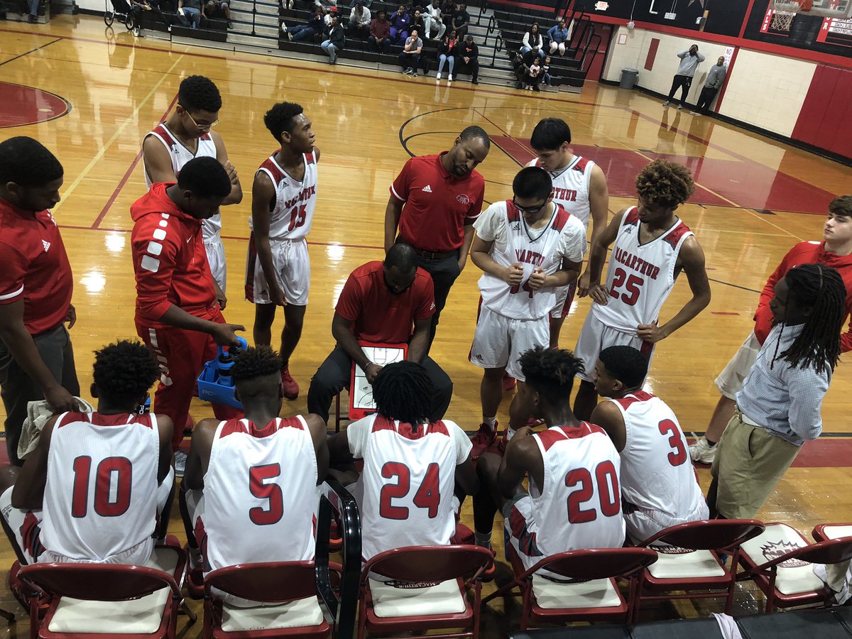 MacGenAthletics's tweet photo. Make sure you come out and support @BigMacHoops as they take on Humble tonight 4/5:30/7 in the Big Mac Gym! #boys #gameday #gametime #basketball #letsgooo #winwinwin https://t.co/qwv0pA5IPn