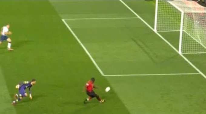 ELc6TozWsAAPJGV?format=jpg&name=small