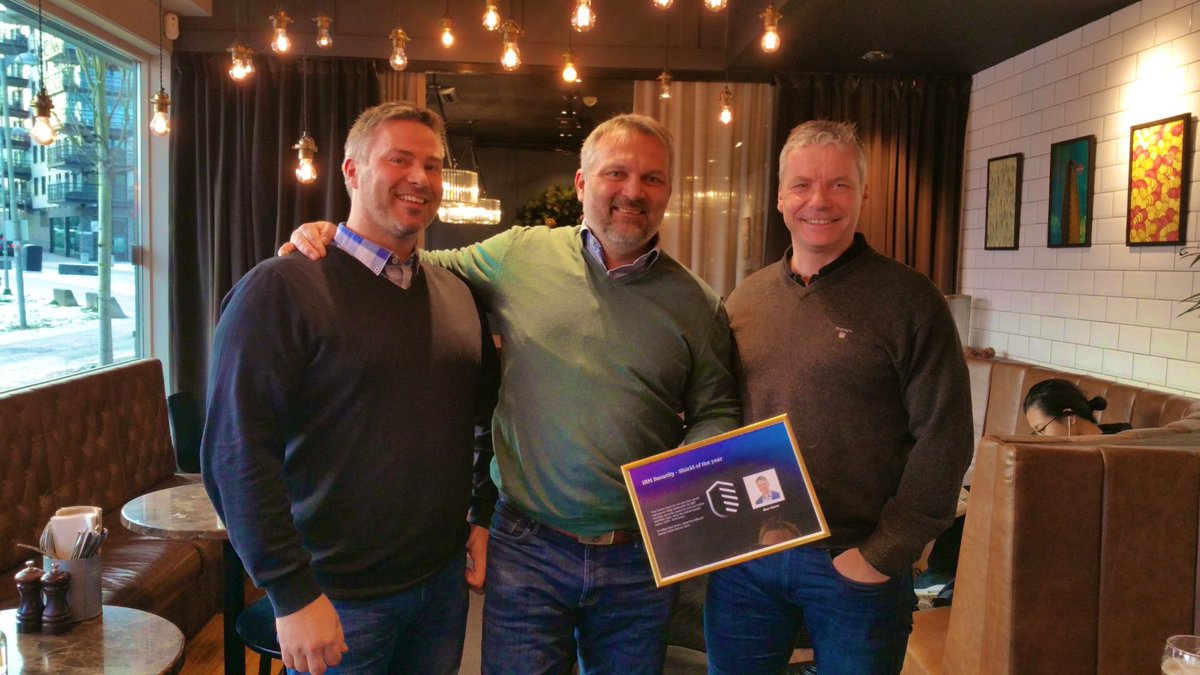 Monaamb's tweet photo. Vi i @IBMNorge setter stor pris på menneskene rundt oss; det er de som virkelig bidrar til felles suksess og samarbeid. Vi kan med stor glede meddele at @RoarStorm i Atea gikk av med prisen som IBM Security’s «Shield of the year» - Tusen takk for ditt fantastiske engasjement!⭐️ https://t.co/e7M4VstEJC