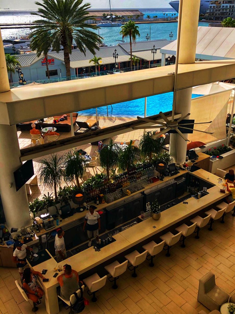 RenAruba's tweet photo. You can't start playing at RenAruba without visiting BLUE Bar first. Stop by and cheers to a playful stay. #RenAruba #MixThisWay #TravelTuesday #OneHappyIsland #RenHotels #MarriottBonvoy https://t.co/mbmUuyNBG5