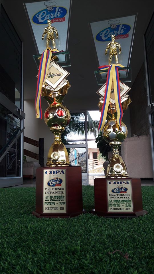 Resort Agro-Turístico y Deportivo Guiferza...

🏆🏅🎖️ HERMOSOS TROFEOS Y MEDALLAS QUE SE ENTREGARÁN EN LA
👉⚽ SUPER LIGA INFANTIL - PORTOVIEJO 2019
No hay descripción de la foto disponible.