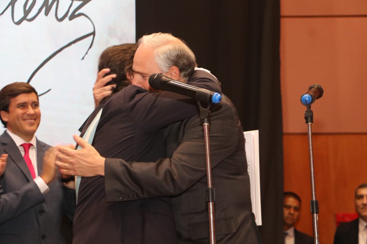 Asumí como Ministro de Educación, Cultura, Ciencia y Tecnología con un gran compromiso y la alegría de poder acompañar a <a href="/GustavoSaenzOK/">Gustavo Sáenz</a> en su gobierno. Junto a él estoy convencido de que sin educación no hay futuro