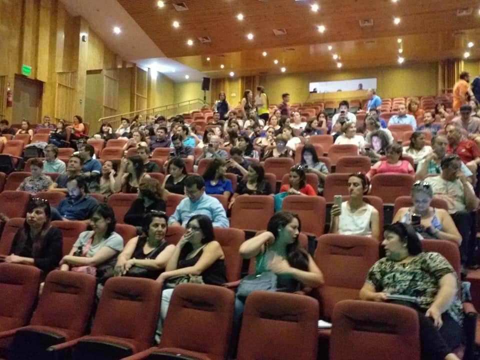 munisanjoaquin's tweet photo. Hoy, más de 200 voluntarios de apoyo al proceso Consulta Ciudadana, asistieron a la capacitación dictada por Evoting, plataforma a cargo del proceso. La votación en línea se habilita mañana a las 12:00 hrs, y la electrónica presencial el domingo 15.
Info: https://t.co/GN6eANTE07 https://t.co/TSh6kI7b8K