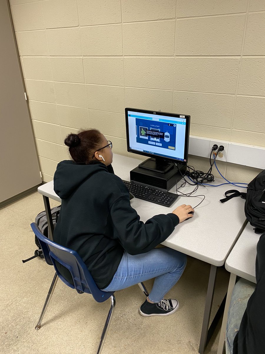 mrmLincolnMS's tweet image. Celebrating Computer Science Education Week by participating in the Hour of Code!  Coding a Dance party!
@GoSplitters @TeachCode #MiCoding #MiSTEM #splitternationcodes