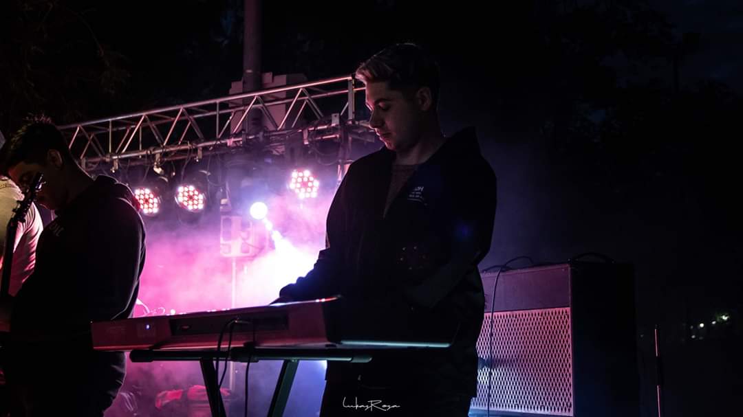 Próximo viernes nos volvemos a encontrar en <a href="/ecosdeguernica/">Ecos de Guernica</a> junto a @seresvivosoficial y <a href="/moskovia/">Moskovia Groenewoud</a>.oficial
.
.
Viernes 13 de Diciembre 23hs/ Ecos de Guernica / Tillard 115