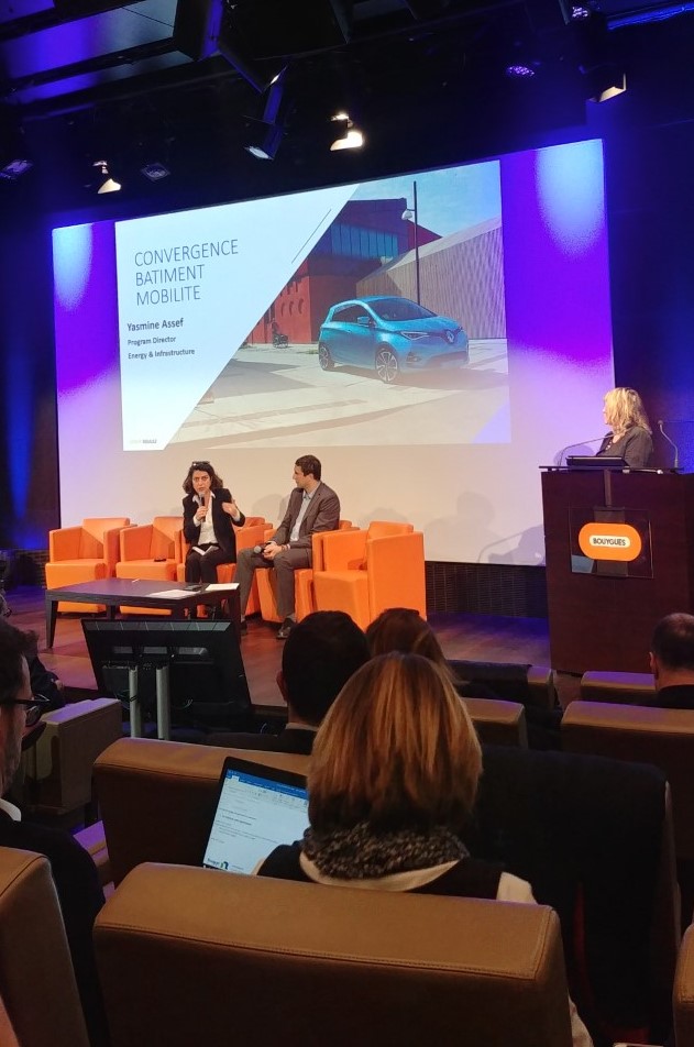 FlexyMoov's tweet photo. En direct : conférence convergence #bâtiment #mobilité
Yasmine Assel, @Groupe_Renault : " Aujourd'hui la mobilité partagée est un besoin du client. Elle aide à l'intégration des énergies renouvelables ".
#climat #ready4mobility https://t.co/mibB88SoJp
