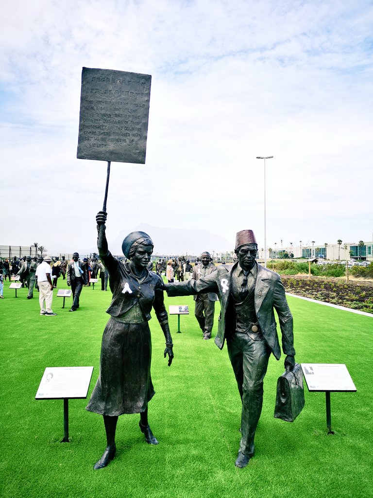travelmassivect's tweet photo. What a phenomenal experience today at #LongMarchToFreedom bronze exhibition at @canal_walk
Such an honour to meet the founder #DaliTambo and immerse ourselves in the 350year history of our beautiful country ✊🏾
Thanks to all who joined us today #TravelMassiveCT #LoveCapeTown https://t.co/9i6tQivOPz