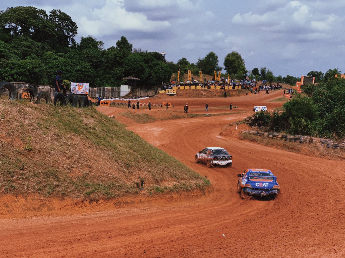 hasharii_'s tweet photo. Welisara motorcross 🏎💨 
#slardar https://t.co/oSkUjcmv1I