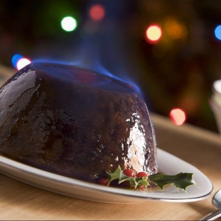 What's more fun than setting fire to dessert? Let Agatha Christie be your guide in this (murderously) delicious Plum Pudding. It's another book-inspired dessert for your holiday party on the 12 Days of FORMA. 

buff.ly/2E6Ap2N