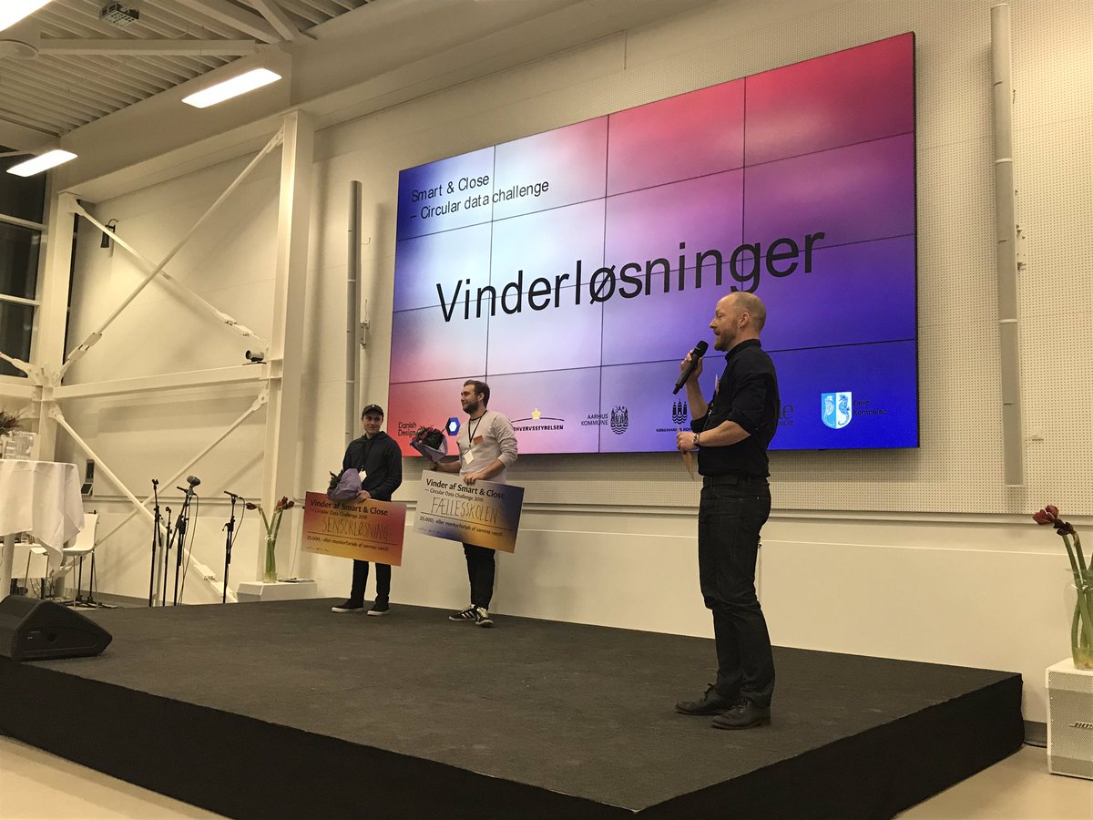 Gate21dk's tweet photo. Vinderne af Erhvervsstyrelsens Smart &amp; Close - Circular data challenge kåres! Tillykke til vinderne med løsningerne, der tager fat på vigtige problemer inden for cirkulær økonomi - tomme lokaler og sensorer der kan fange fugtskader inden de bliver for store #SmartCity2019 https://t.co/yoMnyWbk15
