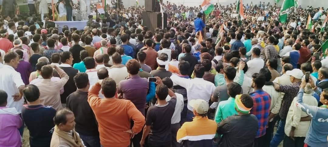 MdShaukinIYC's tweet image. 10/12/2019 @JM_Scindia ji Addressed Public Meeting at Jharia Assembly Plz Cast Your Valuable Vote in favour of #PurnimaNirajSingh ji at Jharia Assembly on 16th December 2019🙏🙏🙏