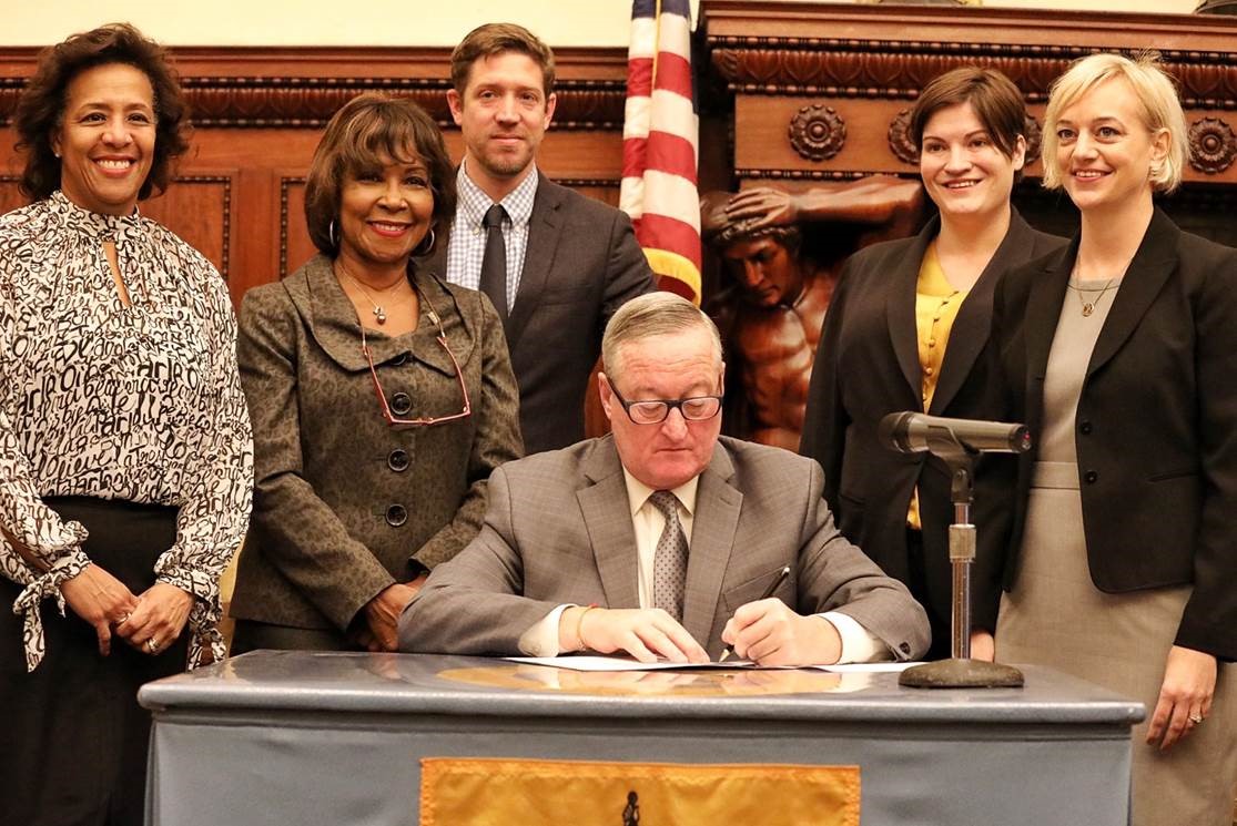 Proud to sign two bills today that will support our efforts to combat climate change. With the support of a global coalition of leading cities, businesses, and residents, we can respond faster to this climate emergency and build a cleaner, greener environment for all.