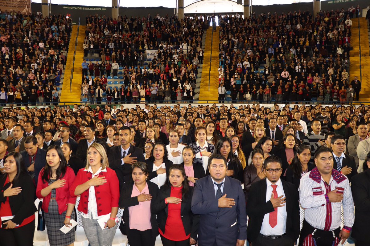 UEFPEM's tweet photo. #NoticiasEfpem
Se gradúan más de cuatro mil maestros de la 6ta. Cohorte del Programa Académico de Desarrollo Profesional Docente - PADEP/D.
@usacenlinea @SoyUSAC
#Padepd
#EfpemUsac #SomosComunidadEfpemista https://t.co/DaIb0v7tNz
