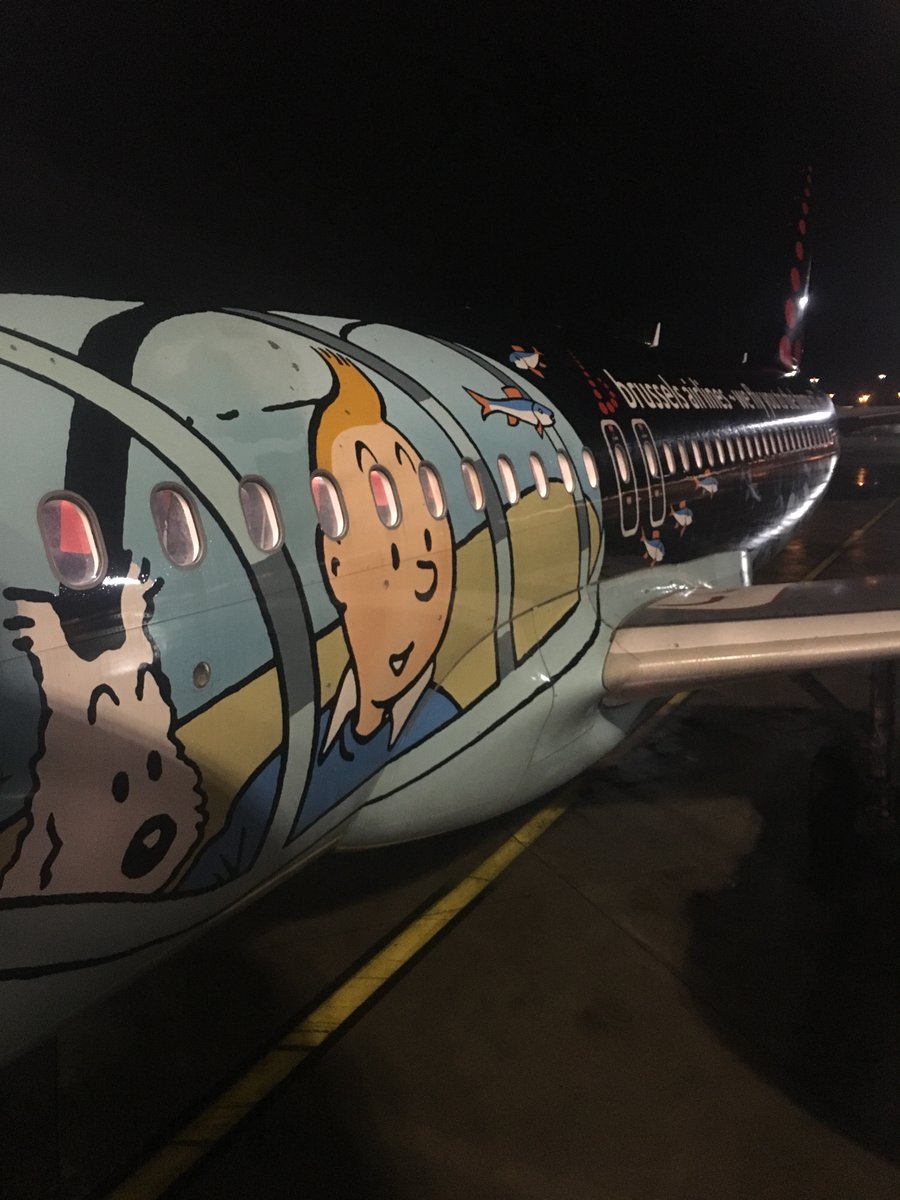 gudrun_lotze's tweet photo. During the inbound flight, I was lucky to fly with Magritte #SNmagritte and Tintin #SNRackham. The outbound flight was with Aerosmurf #SNSmurfs. @FlyingBrussels #BrusselsAirlines 3/6 #Belgianicons in one trip. Lucky. Thank you @FlyingBrussels https://t.co/iNvWRTQnir
