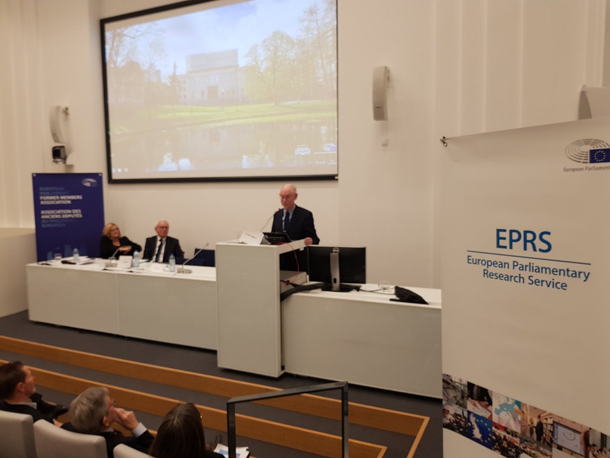 RalfDrachenberg's tweet photo. Former #eppresident Hans-Gert Poettering discussing the impact of the #lisbontreaty on the #EUCO https://t.co/hSjYtEeBJM