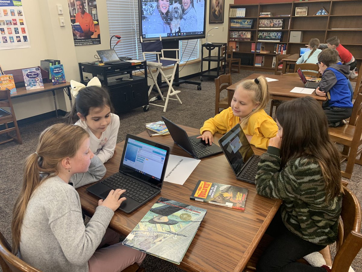 susansisto's tweet photo. 3rd grade is listening to a book read by Dr V and then working on a coding activity #risdcodes #ILoveRockwallISD #haysleads #HourOfCode https://t.co/HTZZBqks6i