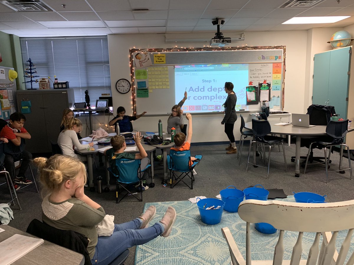GESMauldin's tweet photo. Learning a little extra about adding depth and complexity to our research! Thanks @TressaMaddux!#GESShineOn https://t.co/dAg9Xifa8t