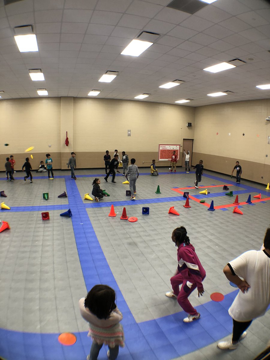 CoachSaldana's tweet photo. Game time! Cone Wars - Students are divided into teams and issued a color. Their objective is to knock over the opposing team’s colors with a frisbee. Last color standing wins the round. 🦅 #EaglePride #CFISDspirit #PhysEd https://t.co/tKZkzaGqY9