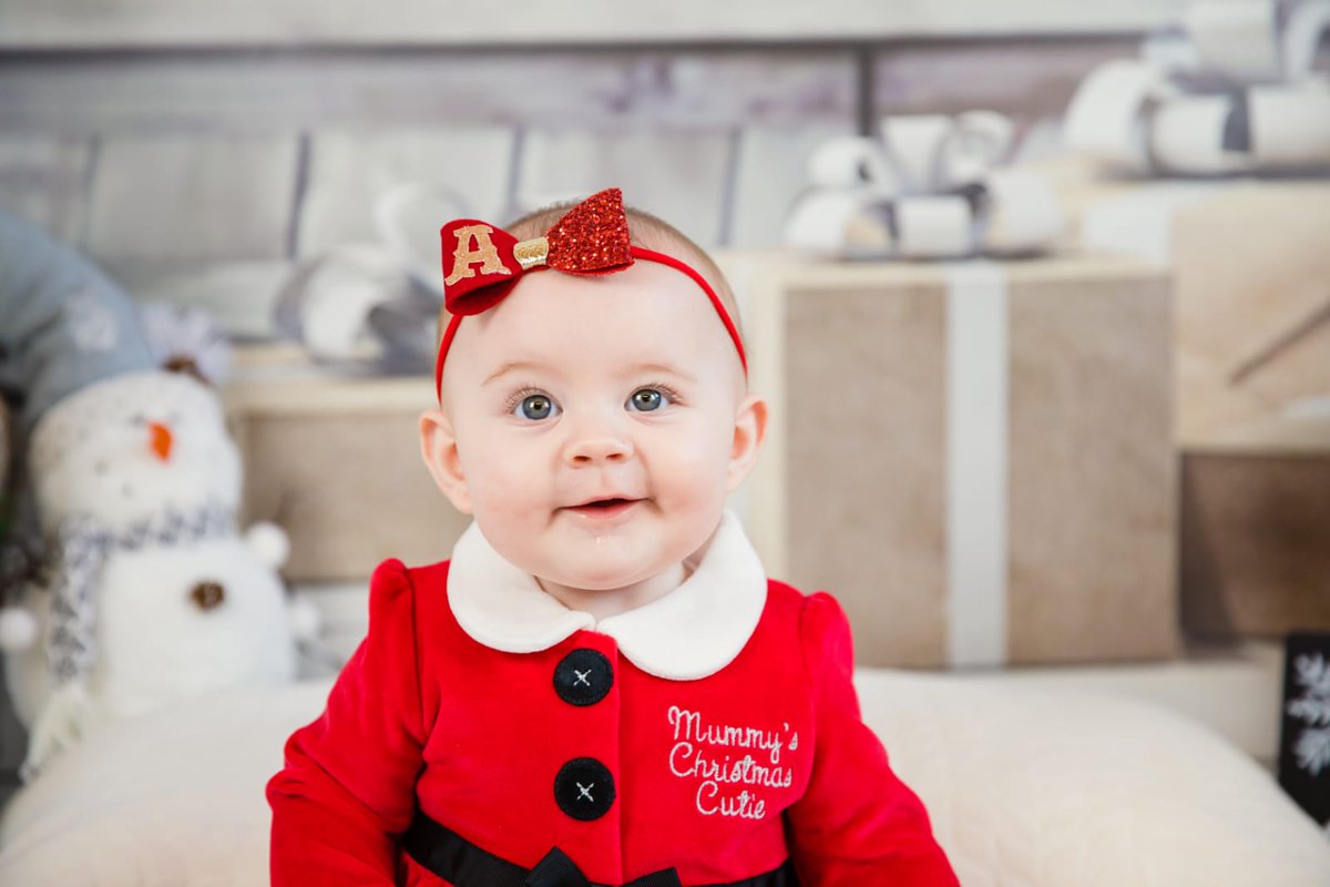Stephan15694652's tweet photo. @thisisheart Arabella is on countdown to see santa #Arabella #1stChristmas https://t.co/uZHwgfvLPX