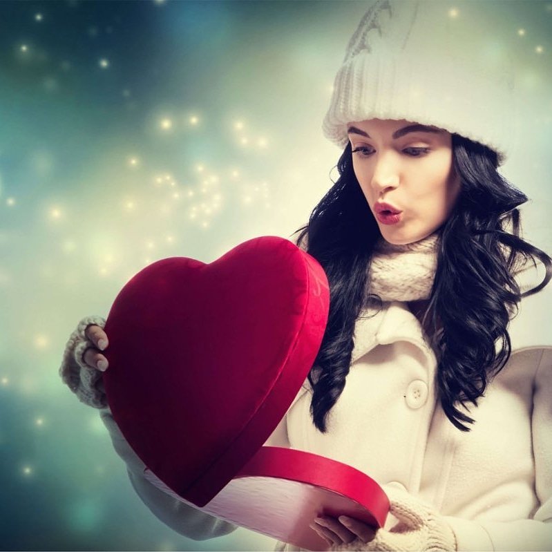 SeeWalkers's tweet image. Looking for Christmas gift inspiration? 🎁 As well as gift vouchers, Colour Me Beautiful have lots of ideas and have put together some fabulous packs. Many even come boxed so are under-the-tree ready 🎄 Get in touch for more information 📞
#ColourMeBeautiful #Christmas #GiftIdeas
