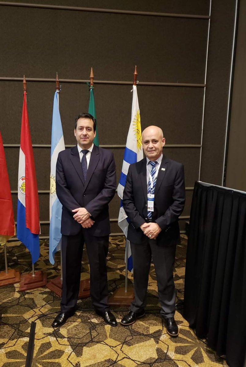 CATAMP_oficial's tweet photo. SE ACTUALIZA EL ACUERDO PARA LA FACILITACIÓN DEL TRANSPORTE DE MERCANCÍAS PELIGROSAS EN EL MERCOSUR
#CATAMP, han tenido una activa participación en la Comisión de Especialistas en el Transporte de #MercancíasPeligrosas del SGT 5 #MERCOSUR.
👉 https://t.co/Ieg8fYJcnS https://t.co/Mw1v7H1RMC