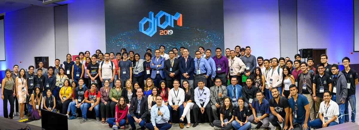 mullercardenas's tweet photo. Ayer compartimos algunos conceptos de la importancia del diseño de experiencia de usuario en el @DataJamEc. Como siempre las fotos de @stefiemc! - parte 3
#datajamEc #fintech #charla #guayaquil #ux #UserExperience #uxdesign @i3labespol @espol https://t.co/M96CRAemja