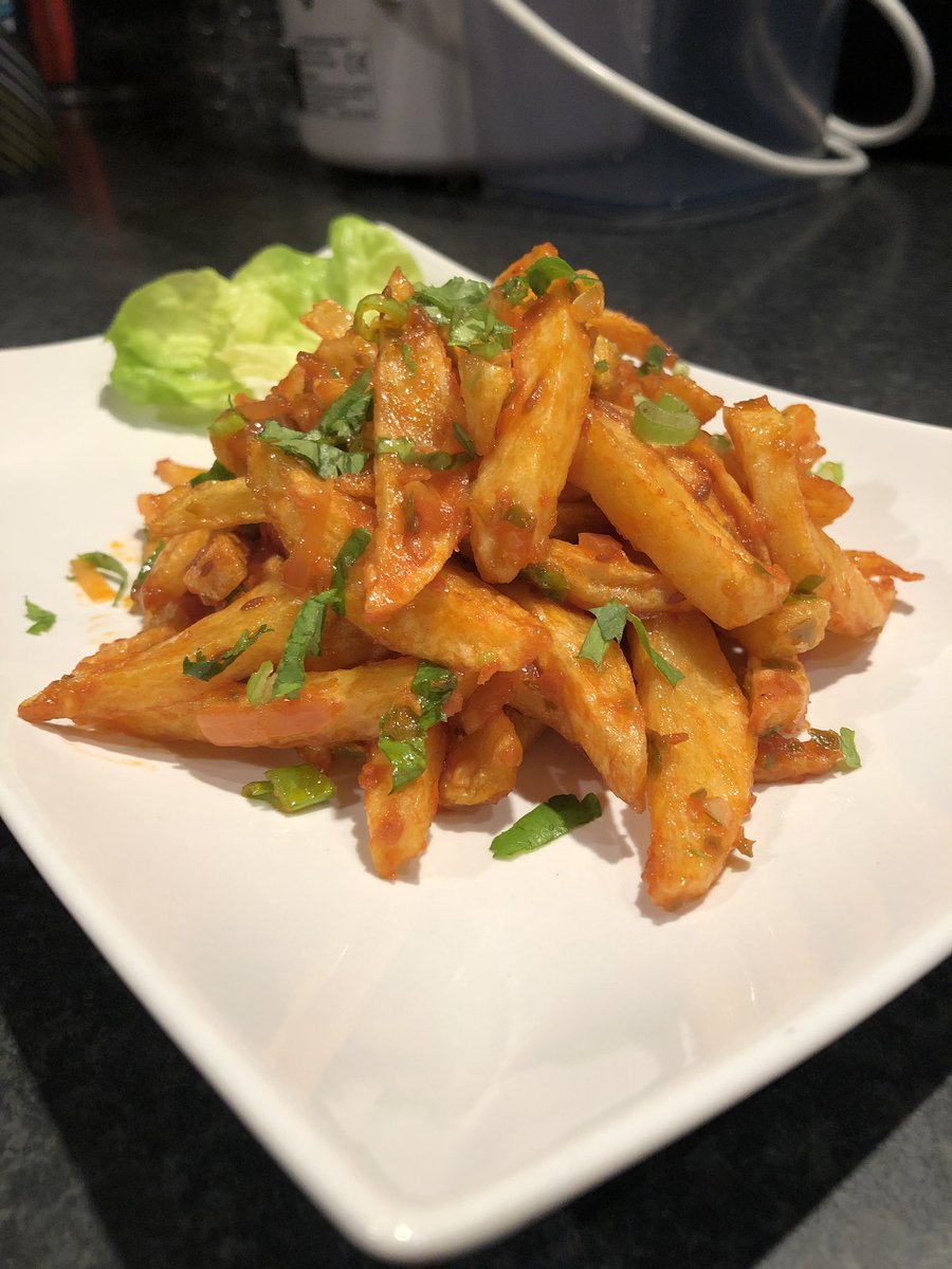 druggy21's tweet photo. #ChefRubyInTheHouse #HomemadeMasalaChips #Indian #DesiFood https://t.co/XHcQKE5eBU