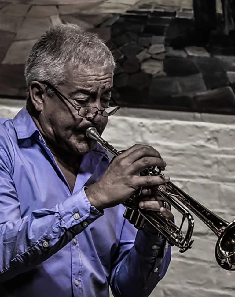 Andrew Morley - Trumpet
After graduating from The Royal Academy of Music, Andrew Morley spent many years as a freelance musician and private teacher, working largely with The London Philharmonic Orchestra alongside the BBC Concert Orchestra, the  #@matsh bit.ly/38q8fxE