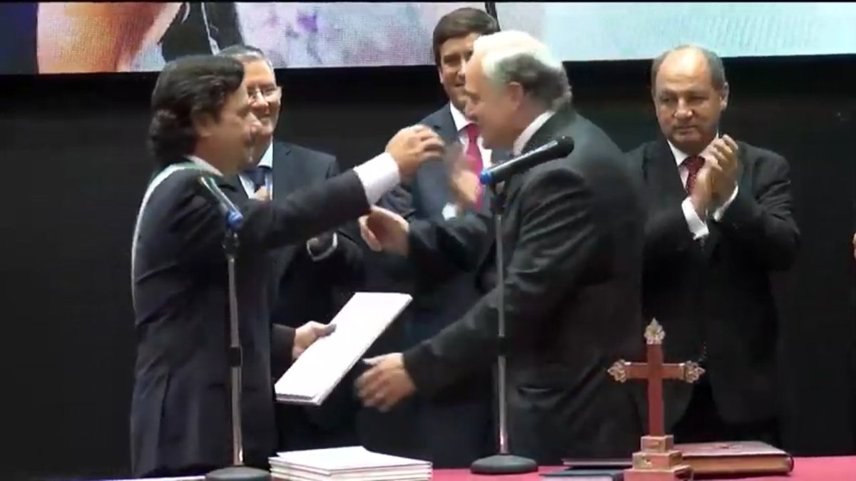 artydance23's tweet photo. Toma de posesión del Ministro de Educación, Cultura, Ciencia y Tecnología de Salta @matiascanepa 
#10deDiciembre #Asuncion2019 
@GustavoSaenzOK https://t.co/XchUnc0cKS