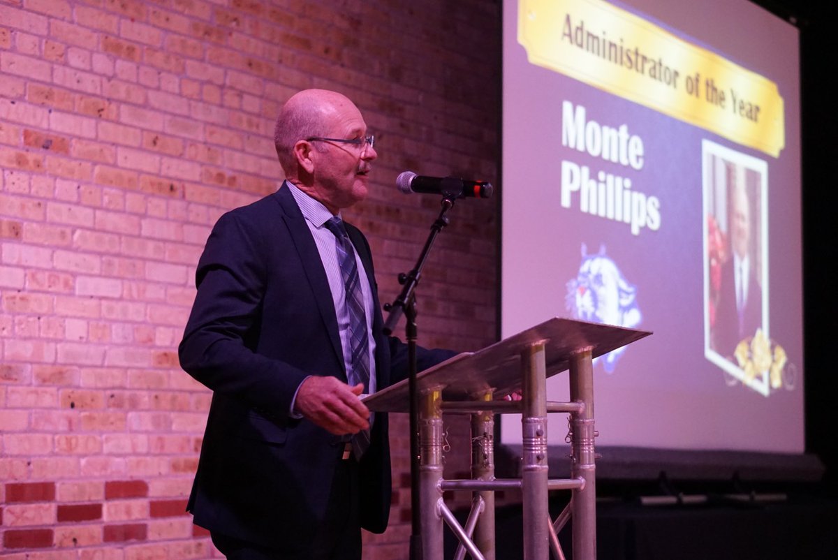 SDJanesville's tweet photo. We are thrilled to recognize Mr. Monte Phillips (Craig HS Assistant Principal) with the Administrator of the Year Award for 2018-2019! 🌟
Thank you for all you do for our students and for our community! We are lucky to have you Monte! 💗👏🏼
#JanesvillePromise #AdminOfTheYear https://t.co/xkyj4XFu94