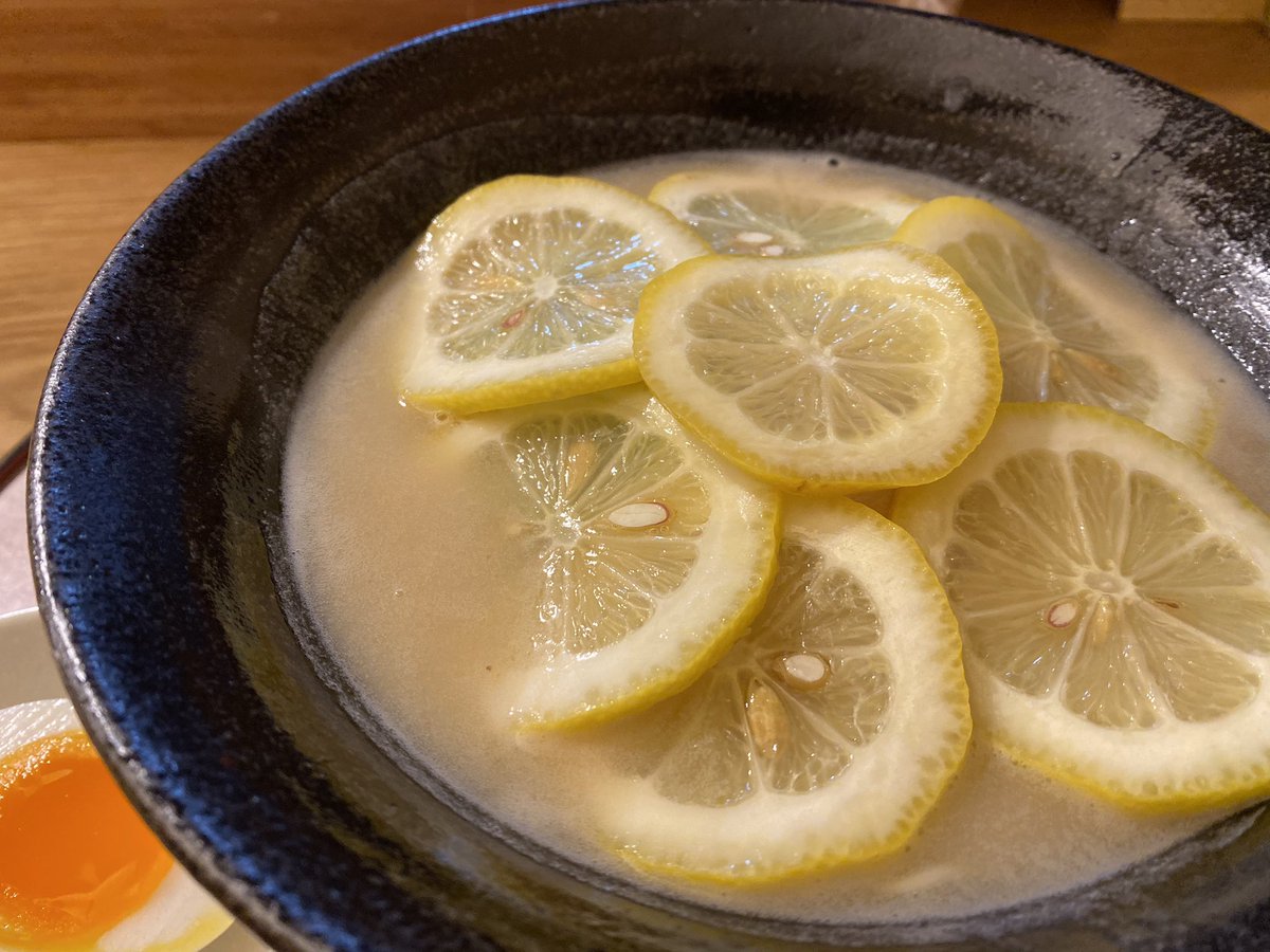 White24Snow's tweet photo. お腹すいたラーメン食べたい https://t.co/TPKnU8ErZd