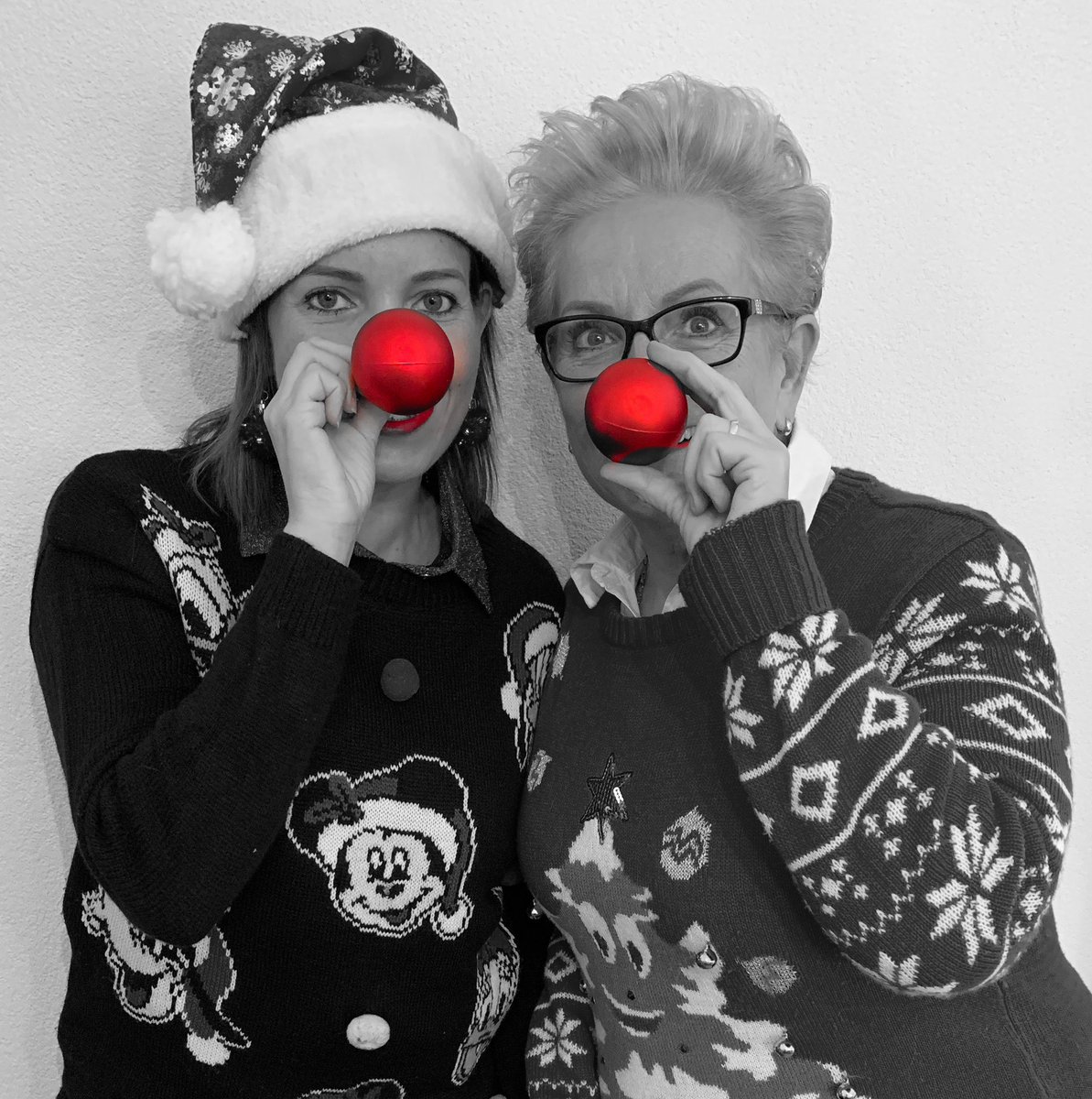 Marijscheepens's tweet photo. Its beginning to look al lot like Christmas #rudolf #rudolphtherednosedreindeer #rodeneus #rodeneuzendag https://t.co/LW3m9G766X