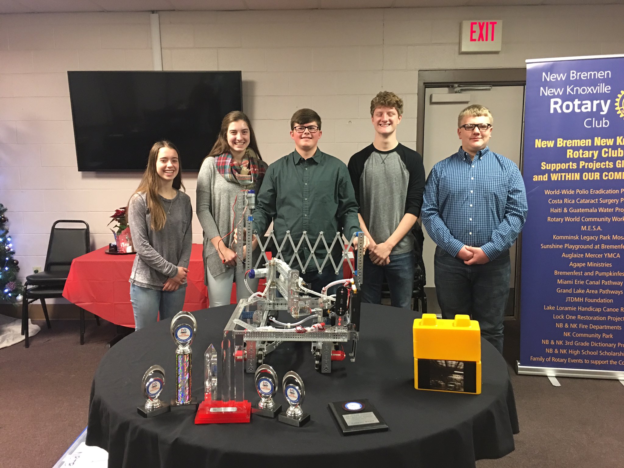 New Bremen Schools The New Bremen High School Robotics Club Presented At The Rotary Meeting This Morning A Great Example Of Innovation And Problem Solving Skills In Action Nbdifference Careerready